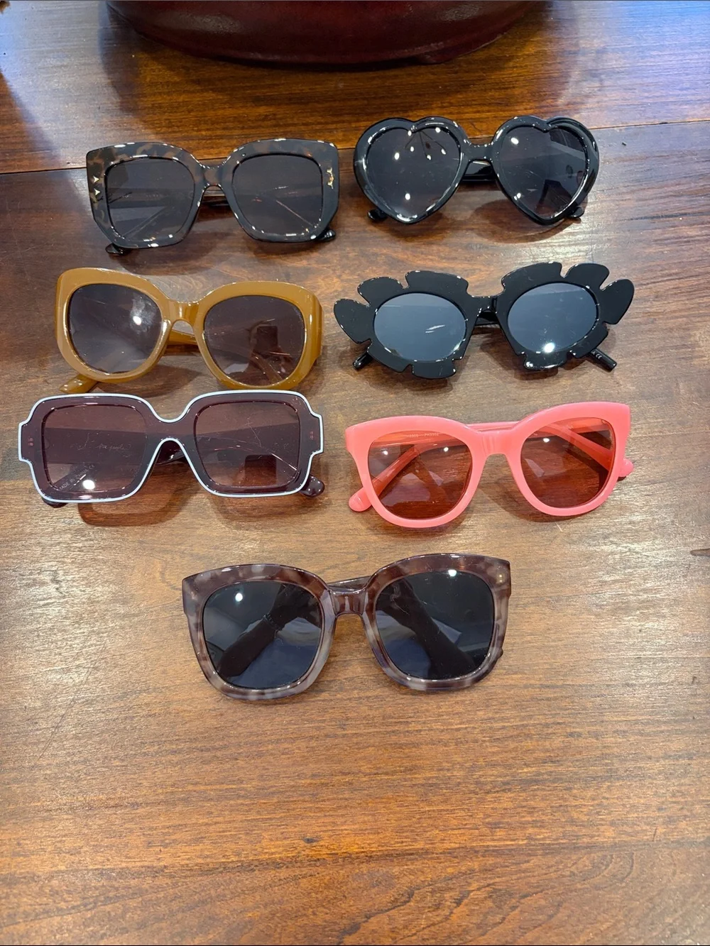 Assorted Women's Fashion Sunglasses Set - Mixed Colors